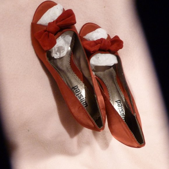Unlisted Red  Peep Toe Heels with Bow  sz 10 NWOP - Picture 6 of 15